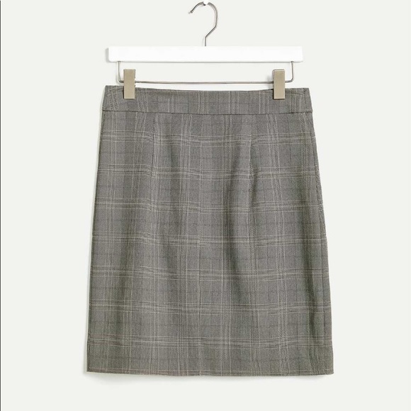 ☀️2/$22☀️ NWT Reitmans Plaid Pencil Skirt - Picture 1 of 5